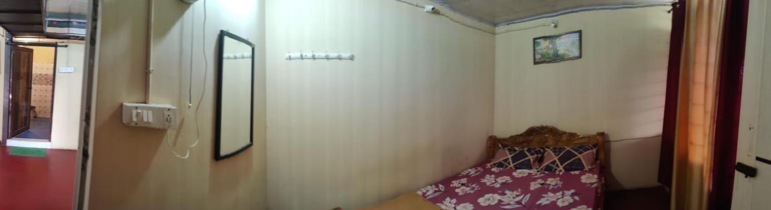 Danny'S Den Madikeri Exterior foto